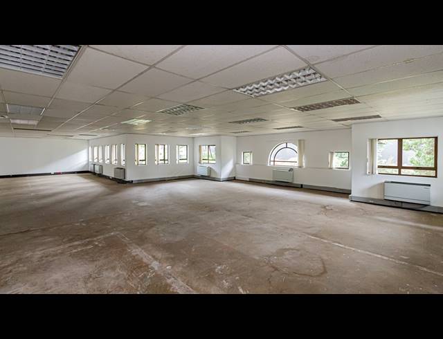 312M² OFFICE TO LET IN HYDE PARK